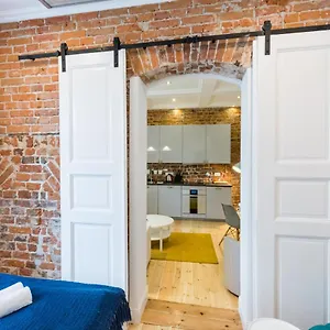  Apartament Rynek Stare Miasto 4a - Klima Netflix Polska